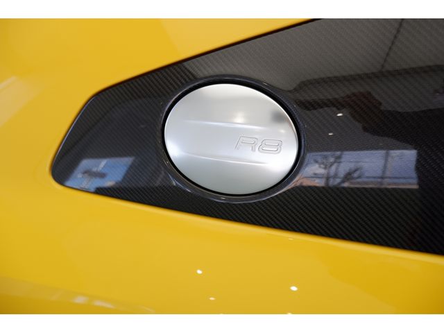 Audi R8 2022-03 2802-27