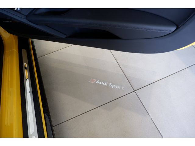 Audi R8 2022-03 2802-25
