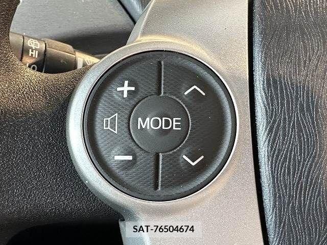Toyota PRIUS 2012-09 281819-14
