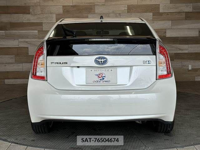 Toyota PRIUS 2012-09 281819-18