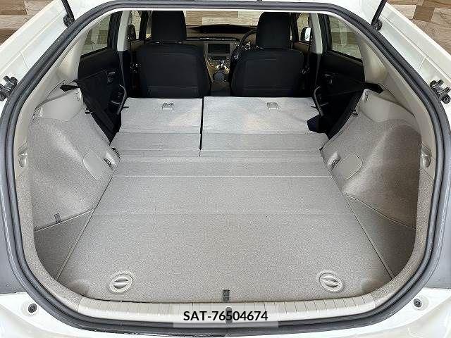 Toyota PRIUS 2012-09 281819-19
