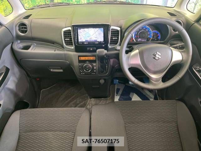 Suzuki SPACIA 2014-06 312142-1
