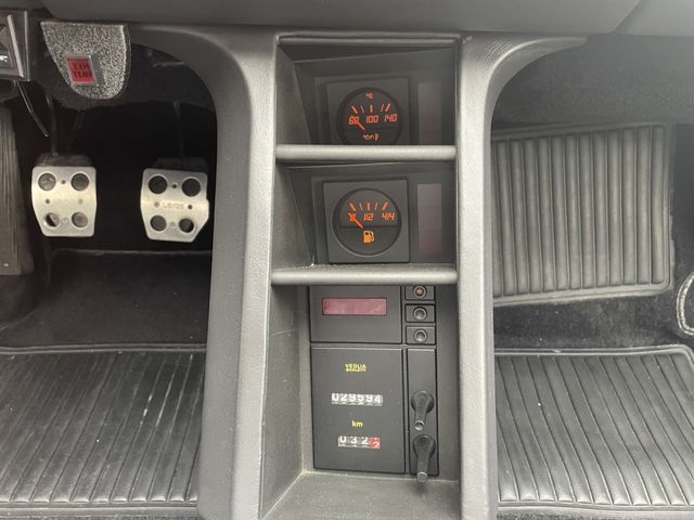 Ferrari TESTAROSSA 1988-06 3585-20