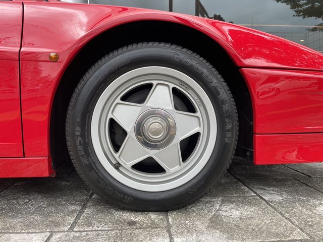 Ferrari TESTAROSSA 1988-06 3585-5