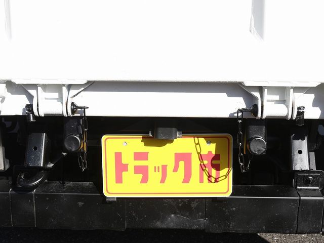 Isuzu ELF TRUCK 2018-11 26722-10