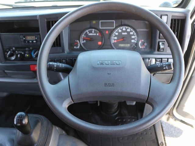 Isuzu ELF TRUCK 2018-11 26722-24