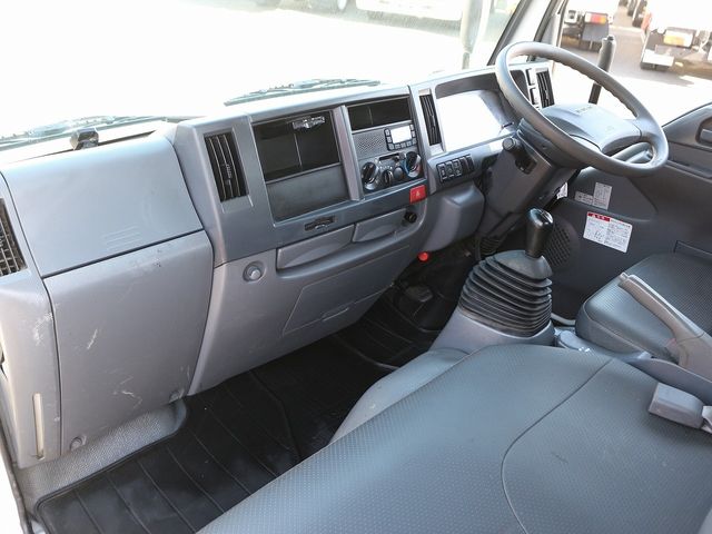 Isuzu ELF TRUCK 2018-11 26722-27