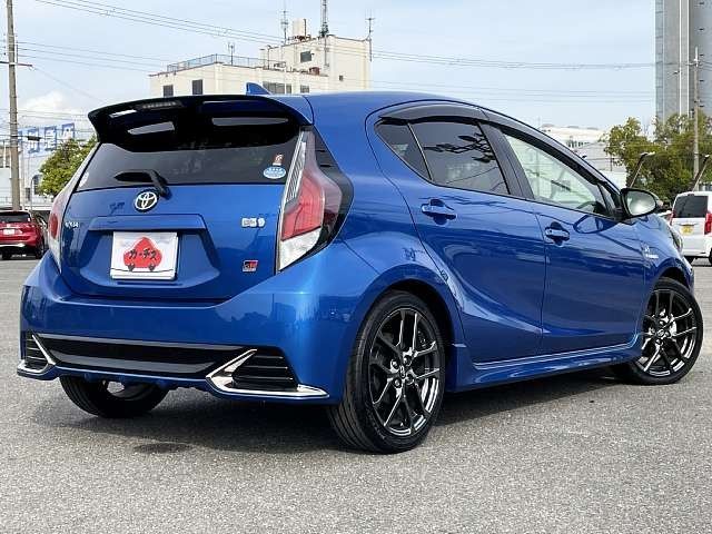 Toyota AQUA 2018-02 187312-2