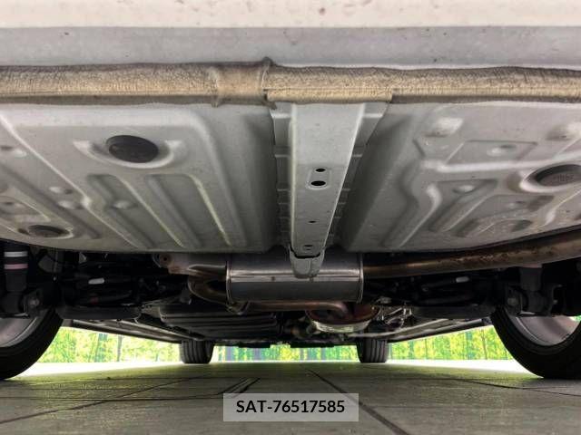 Toyota VOXY 2019-09 219533-19