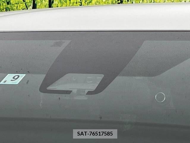 Toyota VOXY 2019-09 219533-2