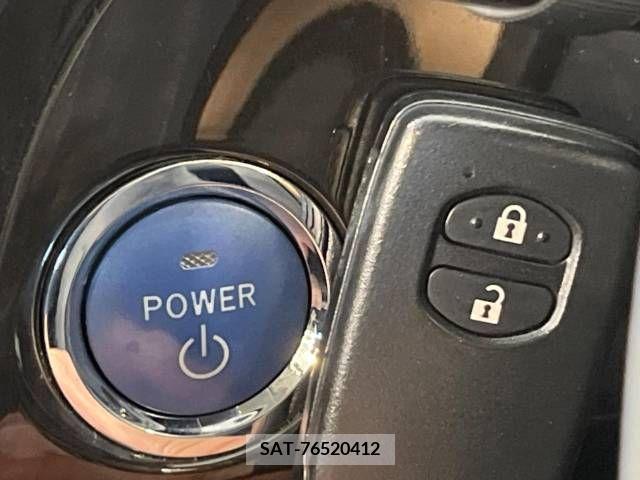 Toyota PRIUS 2012-12 382436-5
