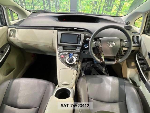 Toyota PRIUS 2012-12 382436-1