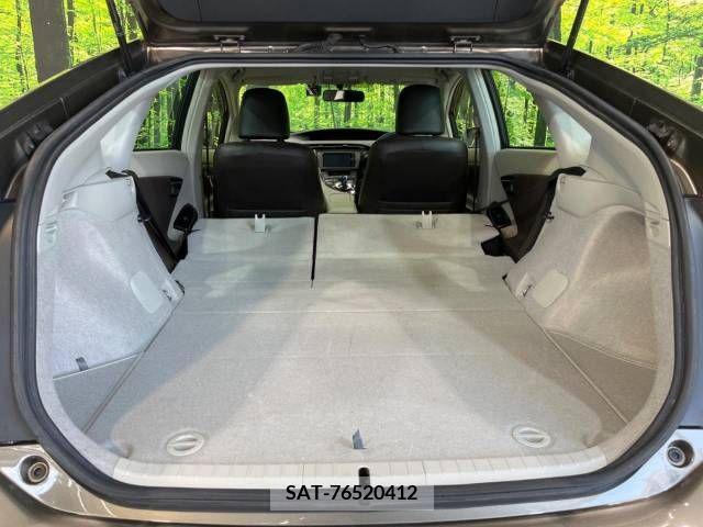 Toyota PRIUS 2012-12 382436-11