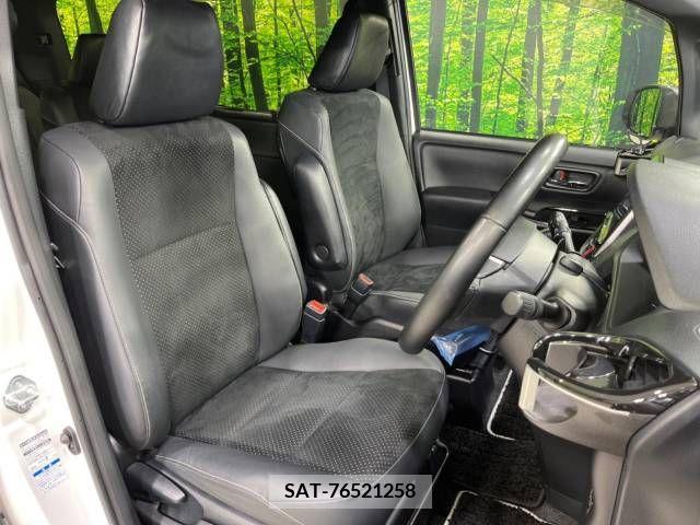Toyota VOXY 2020-12 337569-8