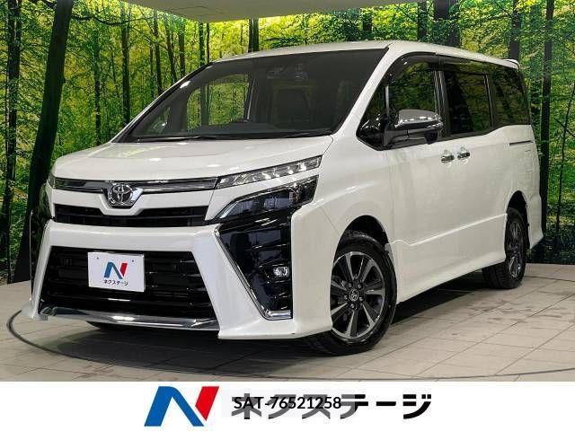 Toyota VOXY 2020-12 337569-0