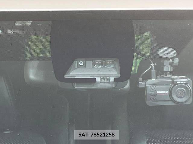 Toyota VOXY 2020-12 337569-3