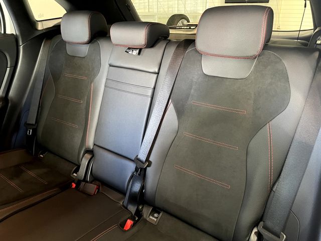 Mercedes Benz GLA-CLASS 2021-09 22106-8