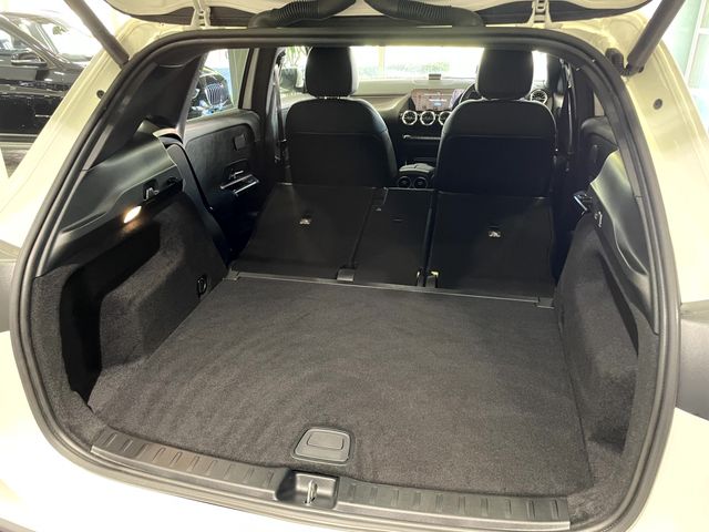 Mercedes Benz GLA-CLASS 2021-09 22106-26