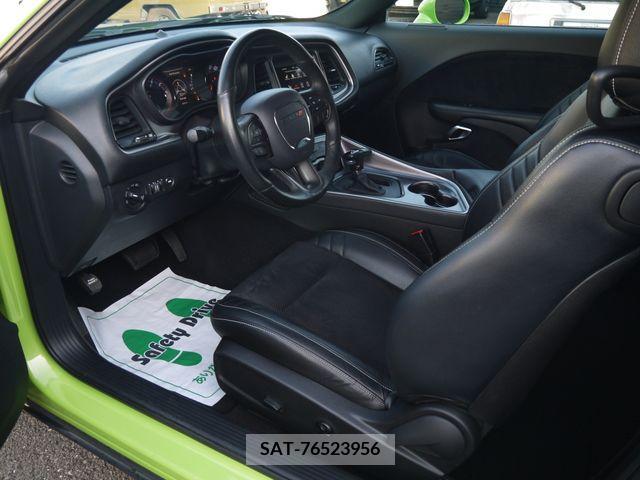 Dodge CHALLENGER 2020-07 215080-4