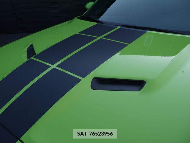 Dodge CHALLENGER 2020-07 215080-2