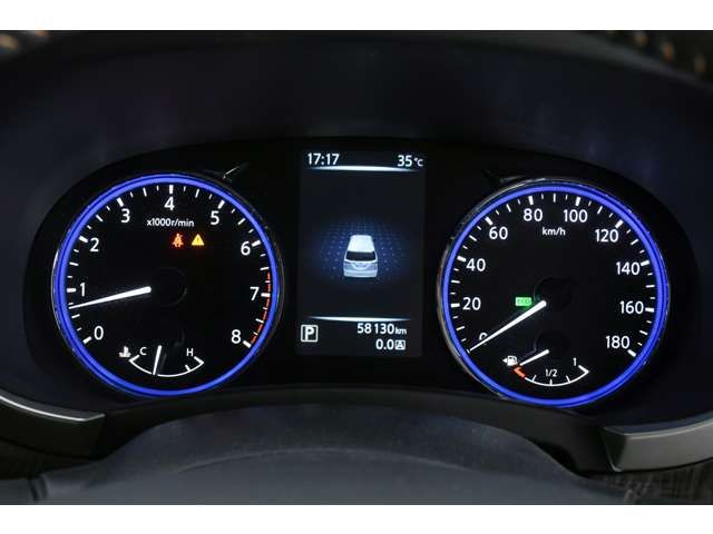 Nissan ELGRAND 2018-05 195157-9