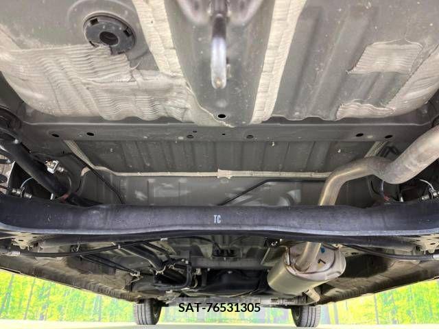 Honda N BOX CUSTOM 2018-05 212323-19