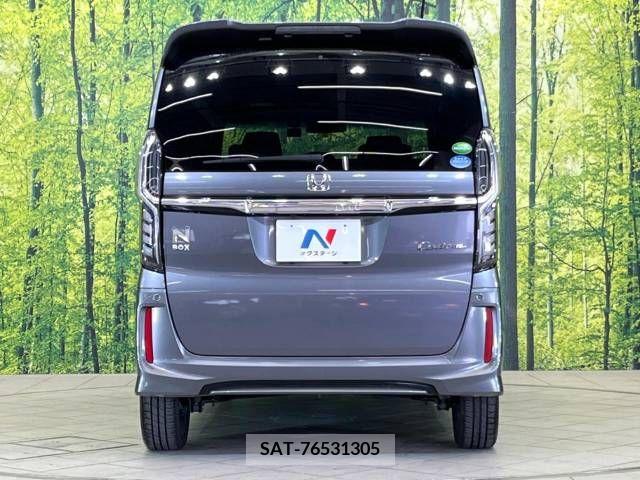 Honda N BOX CUSTOM 2018-05 212323-15