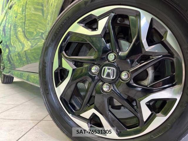 Honda N BOX CUSTOM 2018-05 212323-13