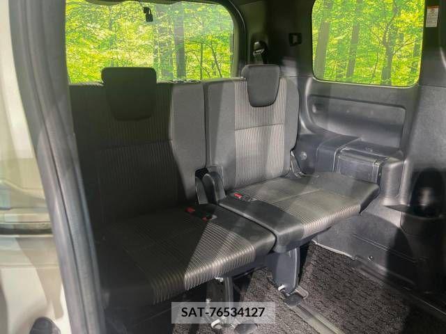 Toyota VOXY 2020-07 224527-9