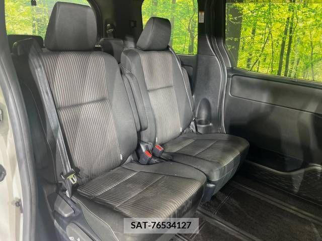 Toyota VOXY 2020-07 224527-8