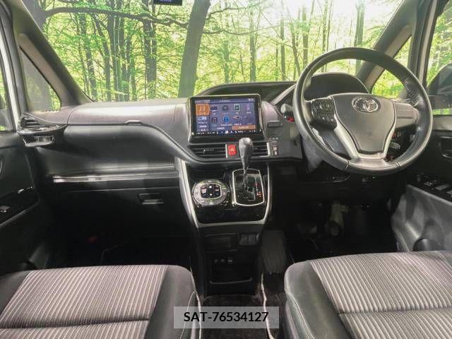 Toyota VOXY 2020-07 224527-1