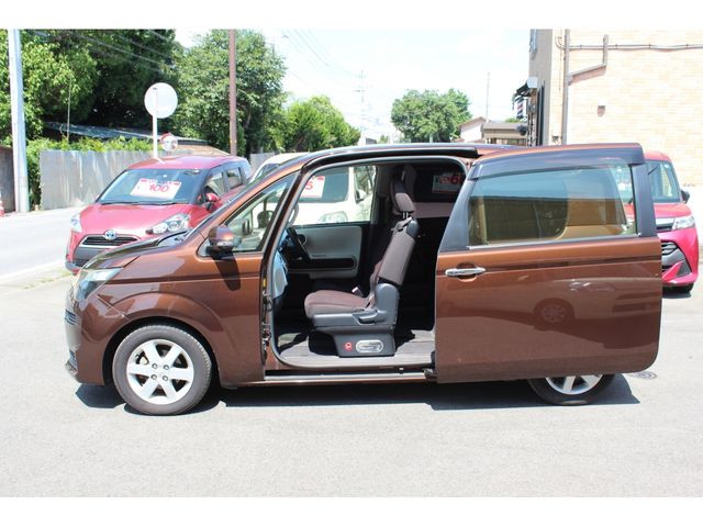Toyota SPADE 2012-09 7950-6