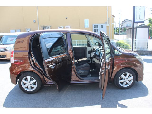Toyota SPADE 2012-09 7950-8