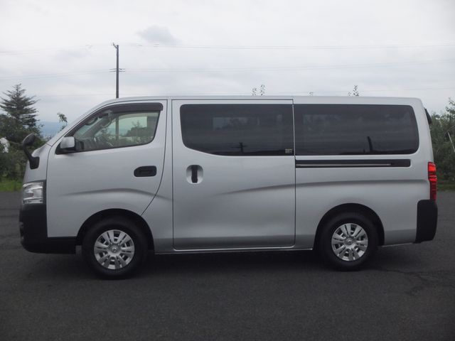 Nissan NV350 Caravan 2017-04 8535-4