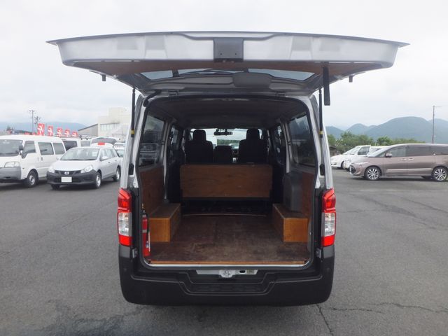 Nissan NV350 Caravan 2017-04 8535-6