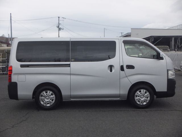 Nissan NV350 Caravan 2017-04 8535-3