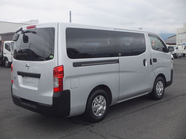 Nissan NV350 Caravan 2017-04 8535-5