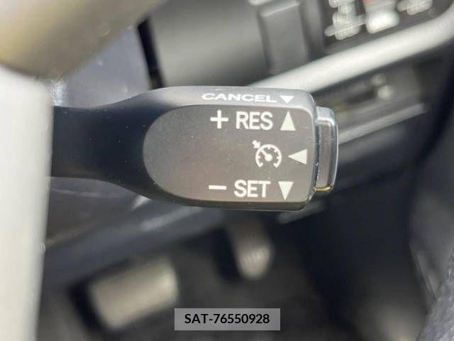 Toyota VOXY 2018-10 250403-6