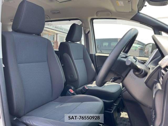 Toyota VOXY 2018-10 250403-11