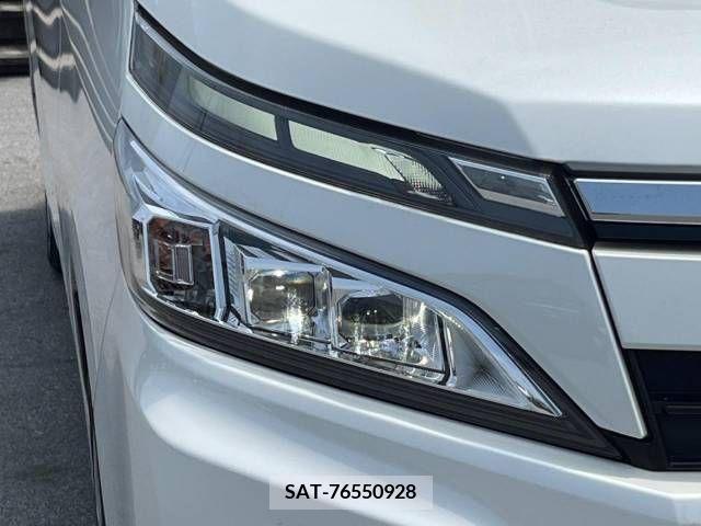 Toyota VOXY 2018-10 250403-16