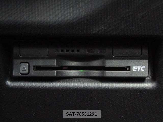 Toyota AQUA 2015-03 210481-12