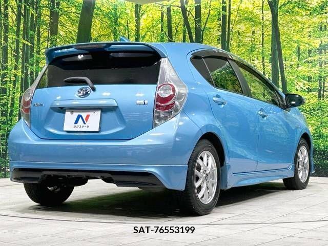 Toyota AQUA 2014-01 384051-17