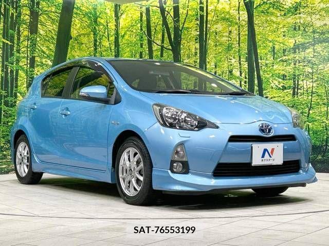Toyota AQUA 2014-01 384051-16