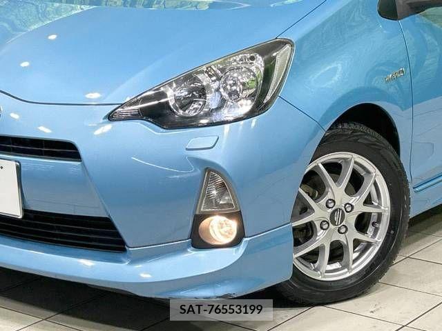 Toyota AQUA 2014-01 384051-12