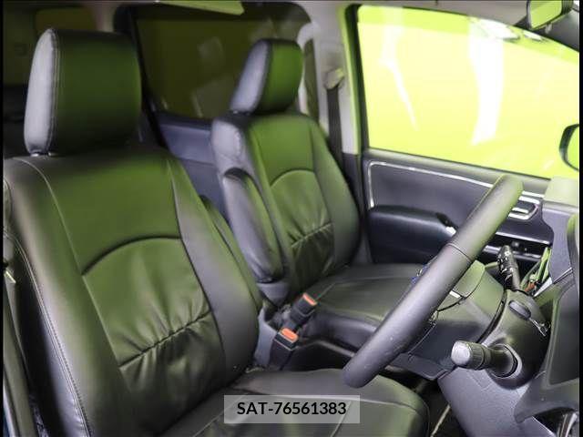 Toyota VOXY 2017-01 221976-19