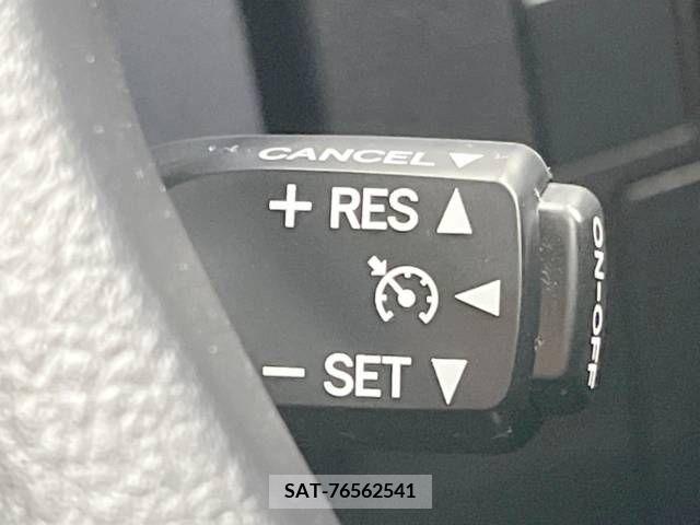 Toyota VELLFIRE 2015-07 332455-6