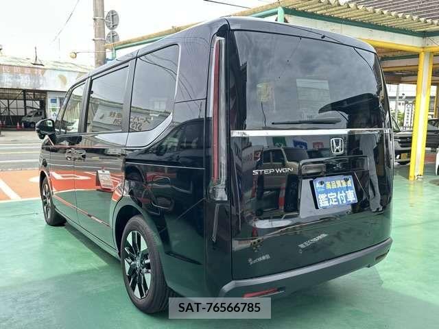 Honda STEP WGN 2023-05 315202-1