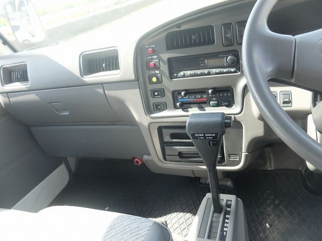 Nissan CARAVAN VAN 1999-12 1017-7