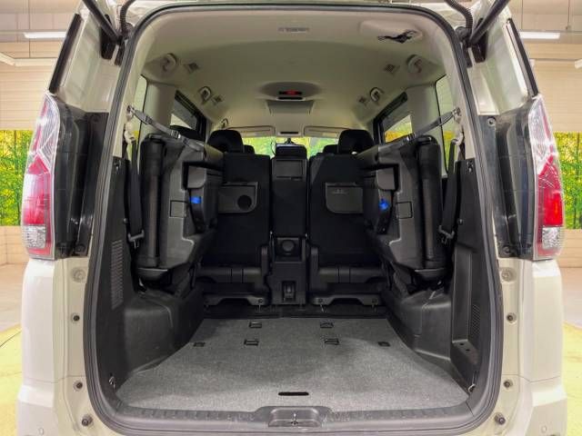 Nissan SERENA 2016-10 26955-11