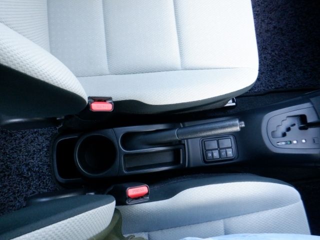 Toyota AQUA 2016-07 13016-23